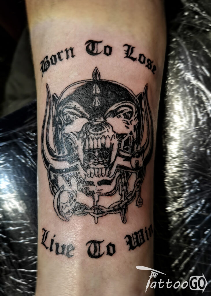 Motörhead, Heavy Meta, Tattoo